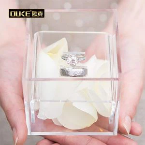 Caja del anillo de boda joyería de acrílico claro